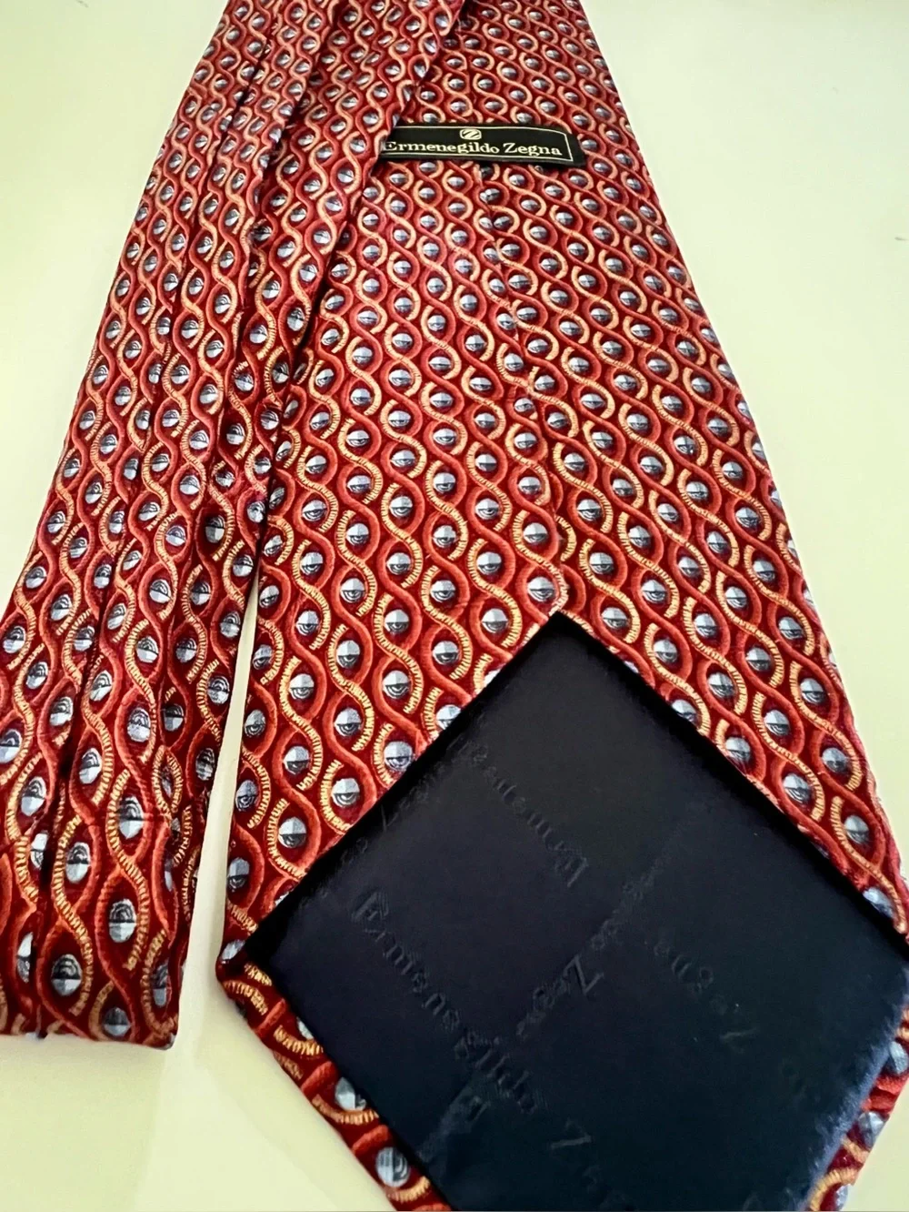 Premium Ermenegildo Zegna Men’s 100% Silk Necktie, Made In Italy, power Color.